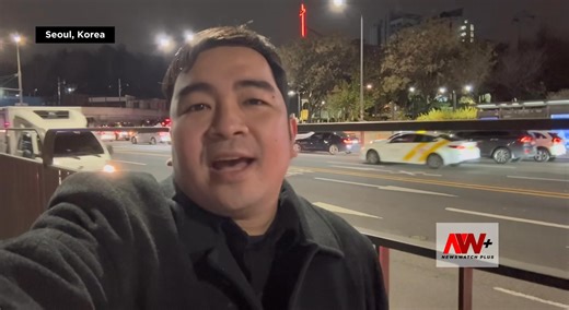 BREAKING NEWS: Humigpit na ang seguridad sa paligid ng presidential residence matapos ideklara ni South Korean President Yoon Suk Yeol ang isang emergency martial law. Hindi pa malinaw kung paano ipapatupad ang martial law pero itinuturo ng South Korean leader ang opposition group kung bakit humantong dito ang kanyang desisyon. Nasa Seoul, South Korea ang aming senior correspondent na si Tristan Nodalo para sa latest mula sa paligid ng presidential residence. www.newswatchplus.ph | NewsWatch Plu