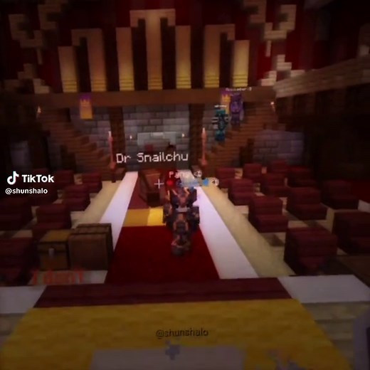 Exploring Minecraft Realms with Pangi and Friends