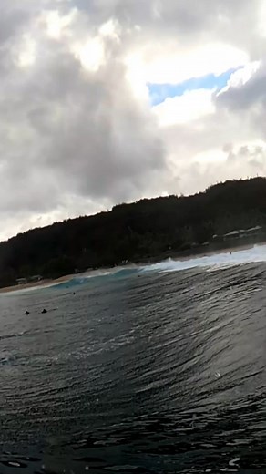 Anthony Walsh Pipeline POV WATCH MORE FULL EDITS now showing on our YouTube channel Waves of the World Filmed by Waves of the World photographer @bogus sta #hawaii #maui #pipeline #tahiti #teahupoo #wipeout #surfing #surf #surfkookie #surfinglifestyle #surflovers #surfoftheday #surfvibes #surferlife #surfdaily #surfingstyle #surfingday #surfporn #surfingtime #wave #surfingworld #surferworld #surfingtime #surfingislife #bigwaves #bigwavesurfing #oceans #bigwave #wavesoftheworld | Waves of the Wor