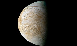 NASA Develops The Largest Spacecraft To Hunt For Alien Life; Will Investigate Jupiter's Moon Europa