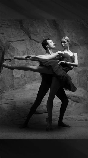 🇺🇦 Model poses for photoshoot📸 Ballet. Models Andrianna and Eugene