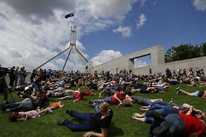 42K views · 1.3K reactions | Hundreds of people have tumbled down the Parliament House lawns one last time. STORY: ab.co/2gV418v | ABC Canberra | Facebook