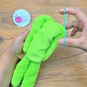 YOU CAN TURN YOUR OLD TOWEL INTO AN AMAZING THING ☺️ | Knitting Fashion