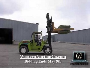 Clark 19,000 Lb Hay Squeeze