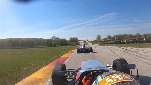 9分钟从P22 超到P4 F4美国锦标赛 美国之路赛道