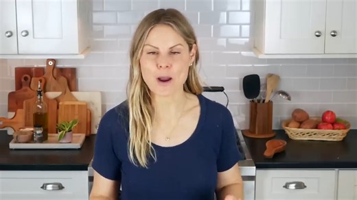 🥦✨ Crustless Veggie Quiche! ✨🍳 https://cleananddelicious.com/crustless-quiche-with-broccoli-and-cauliflower/ So simple, satisfying, and packed with broccoli, cauliflower, and protein! This easy Crustless Quiche is a versatile, make-ahead meal perfect for breakfast, lunch, or a simple dinner. A true meal-prep hero! 🍽️ #CrustlessQuiche #MealPrep #CleanAndDelicious #HighProtein #Vegetarian #EasyRecipes | Clean and Delicious with Dani Spies