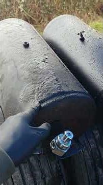 No air in the trailer airbags / air pressure protection valve stuck closed , can't open tandem pins