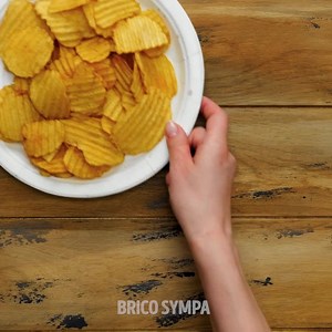 637K views · 6.1K reactions | 18 ASTUCES AVEC UN PISTOLET À COLLE CHAUDE QUE TU VOUDRAS IMMÉDIATEMENT ESSAYER: | Cuisine Sympa | Facebook