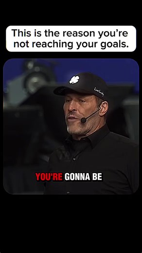 🧩 “One thing Tony Robbins teaches clearly: discipline today creates freedom tomorrow.”