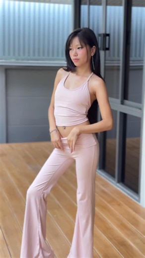 𝑴𝒊𝒏𝒈𝒛𝒉𝒖 on Instagram: "Own less, live more.💘 . . . . . . . . . . #travelasia #lifestyle #tbt #topmodels #modelworld #bestselfie #glamourmodels #influencers #socialmediainfluencers #topmodel #socialmedia #modeldestination #beautifulmodels #beautifulasiangirl #beautifulasianwomen #instadaily #beauty #asianmodel #asianmodel #love #usa #unitedstate"