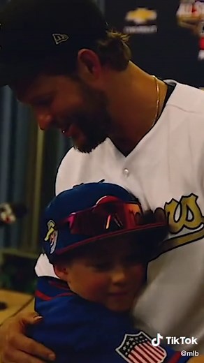Meeting MLB Players: Heartwarming 10-Year-Old Fan Moment