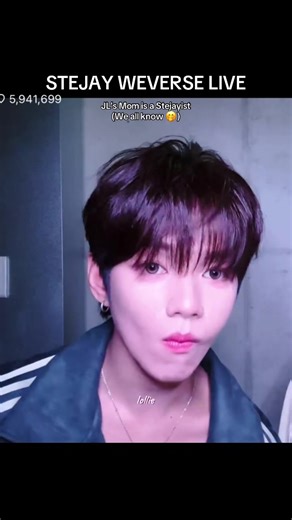 Steven: Hello Mama JL! Nanlalamang kasi may backer ka Steven! 😭😭😭 JL’s Mom is a Stejayist (We all know 🤭) STEJAY WEVERSE LIVE JL ❤️ Steven #ahof #아홉 #jlgaspar #stevenkim #stejay