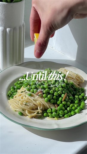 Easy Lemon Pea Pasta Spring Recipe