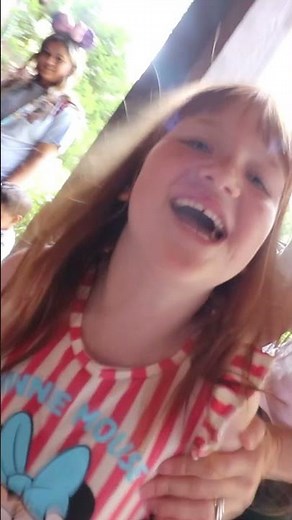 ADLEY MEETS ARiEL the MERMAiD!! Adley & The Little Mermaid are twin red hair sisters!! #shorts