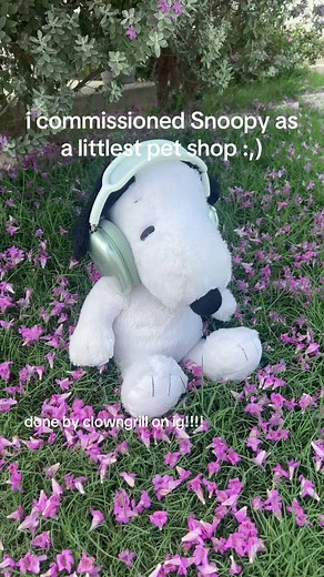 Snoopy as a Littlest Pet Shop Toy