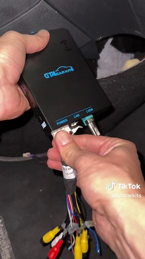 Mercedes Benz CLA Apple Carplay & AndroidAuto Integration