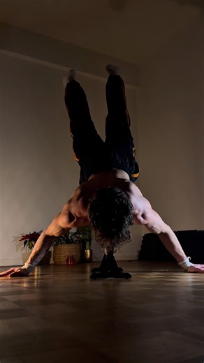 darius on Instagram: "shadowman isn’t done yet. • • DM me ‘train’ for 1:1 coaching #gym #workout #gymmotivation #fitness #strength"