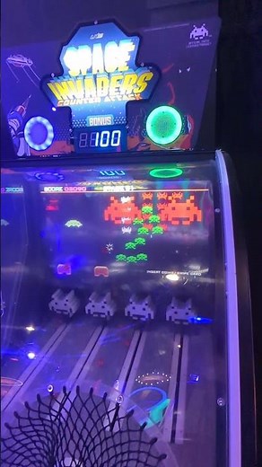 Space Invaders Counter Attack Arcade Game