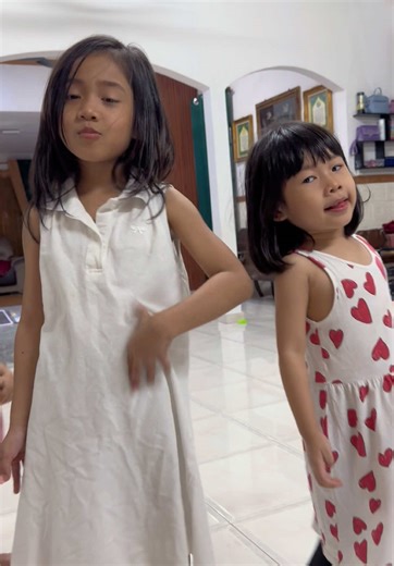 Pertandingan Raya Kak Pia dan Zara