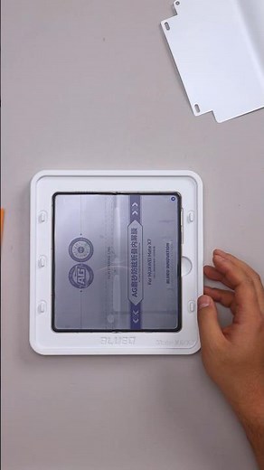 Huawei Mate X7 with a long braid Blue Gorilla Matte Inner Screen Protector