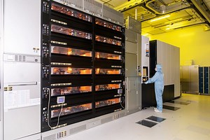 Vlakke omzet en klein verlies voor STMicroelectronics