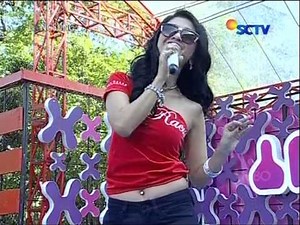 2 RACUN Live At Inbox (01-09-2012) Courtesy SCTV