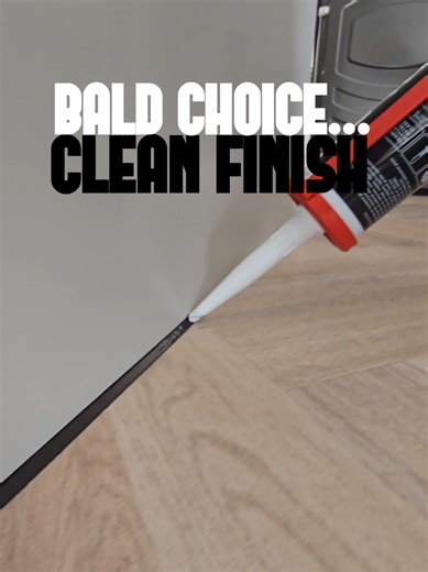 Only perfectionist will appreciate this. And by the way the client always chooses the colour 😂 #satisfying #masticman #southcoastsealantsltd