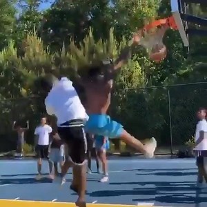 6.9K views · 229 reactions | You couldn’t PAY me to try and jump with this man  (via whoeric_/tw) | Overtime | Facebook