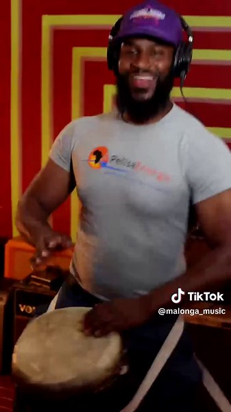 The Pelisa Kongo Breakdown….checkout the full vertical music video on YouTube. Also currently streaming on all platforms. This song is inspired by the mission of my startup/ non-profit Pelisa Energy dedicated to increasing access to clean affordable energy in the Congo while improving the quality of life. Enjoy!!! Feat. Excellent Mavimba on vocals 🎥 by Justin #NgomaMusic #malongamusic #Ngoma #Kongo #Congo #RedtoneRecords #PelisaKongo #pelisaenergy #Kingoli #ExcellentMavimba