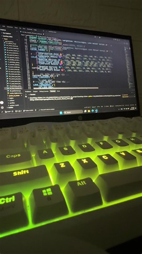 Gửi ngay cho người mình thương #programming #coding #python #vscode #love