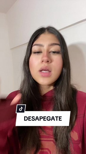En el video anterior les explico como trabajar o practicar el desapego🫶🏻 Vivir desde el desapego te libra de la carga de querer controlar las cosas, empiezas a vivir con más paz y tranquilidad, te sientes más libre, cuando entiendes que no está en tus manos la mayoria de las cosas que pasan a tu alrededor, y te entregas a sea cual sea la situación por la que estes pasando, dispuesto a aprender de ella y entendiendo que TODO lo que nos pasa es perfecto y necesario para nuestro crecimiento, elev