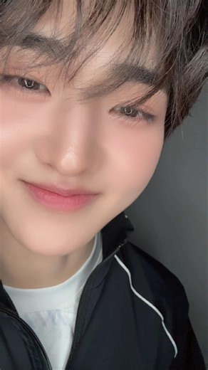 My heart is already... squeeze #TEMPEST #Tempest #EunChan #EUNCHAN