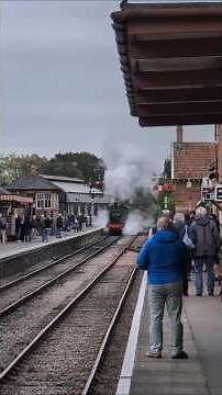 WSR AUTUMN GALA: 563 moves into position at Bishops Lydeard
