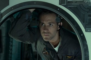'Life' Review: Science Friction