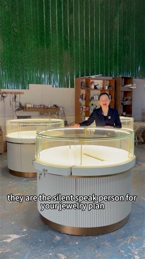 Jewelry showcase is an important part of your jewelry brand.