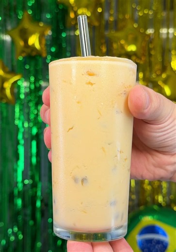 Caipirinha de maracujá: receita fácil com e sem álcool