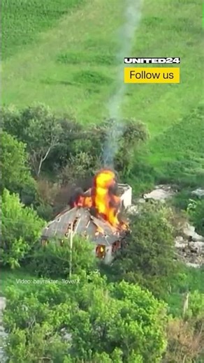 Ukrainian Drone Drops Incendiary Charge on Russian Troop Position #warinukraine #drone