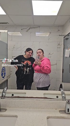 dirtymama1985🥵 (@dirtymama1985)’s videos with son original - dirtymama1985🥵