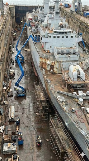 Full Restoration: County-class Destroyer – “Built for a Cold War, Tested by Real Fire” ⚓🔥 🇬🇧 #CountyClass #RoyalNavyHistory #ColdWarNaval #FalklandsWar1982 #NavalWarfare #military #veterans #fblifestyle #asmr | Navy Arsenal