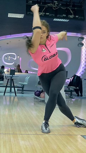 Women's Bowling Clothing - Stylish Apparel for Bowling Enthusiasts