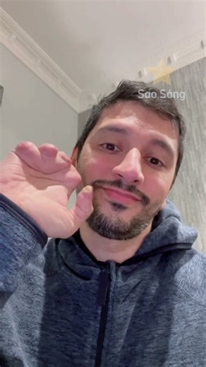 Bị bỏng lạnh đến mức tay chuyển sang màu đen