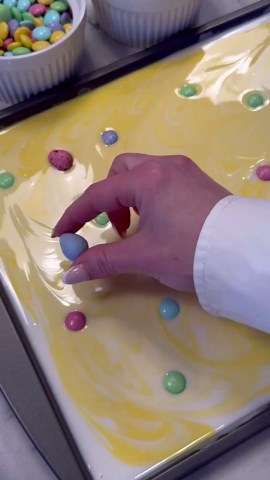 Easy Spring Chocolate Bark You Need to Try