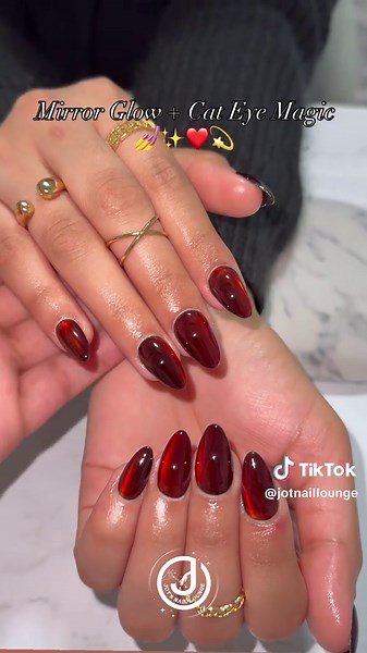 Stunning Cat Eye Nail Designs for 2023