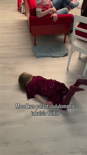 Uusia lomia kohti eikö vaan 🤣❤️ #satakiloopelkkääiloo #funnyreels #hupiakka | nnoralinnea
