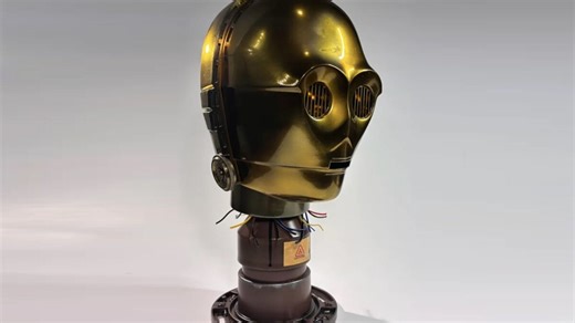 This AI-Powered Talking C-3PO Head Lets You Feel What It's Like to Be R2-D2