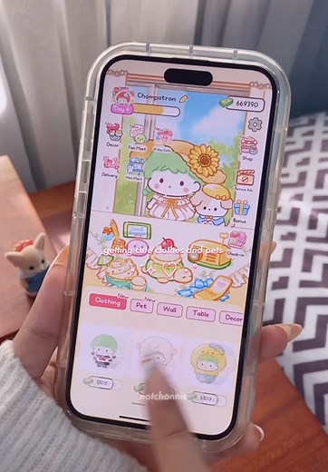 Big Back Gamer Playing Cozy Mobile Games | Tanghulu Master