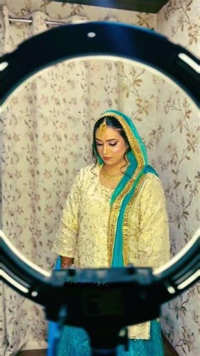 kashmir bride look at mehendi time 👰‍♂️ 💖 #wedding #love #bride #beautifulbride @Kashmirachhoor