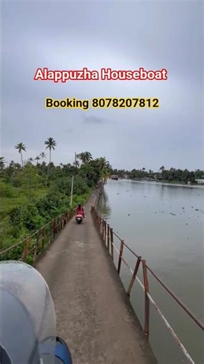 “Luxury Houseboat Cruise in Alappuzha Backwaters