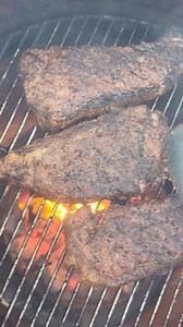 4.5K views · 301 reactions | Cooking steaks 數 on my Pit Barrel Cooker...