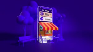 Že veste, da lahko v 📱 mobilni denarnici NLB Pay spletni nakup 🛒 potrdite tudi s prstnim odtisom ali prepoznavo obraza? Po novem letu, ko v veljavo stopi nov zakon, boste lahko pozabili na zamudno prepisovanje številk iz SMS sporočila, saj boste spletne nakupe potrjevali kar v mobilni denarnici 👍. Bodite že danes pripravljeni na vse, kar sledi, in si na mobilni telefon naložite NLB Pay 💜. | NLB - Nova Ljubljanska banka